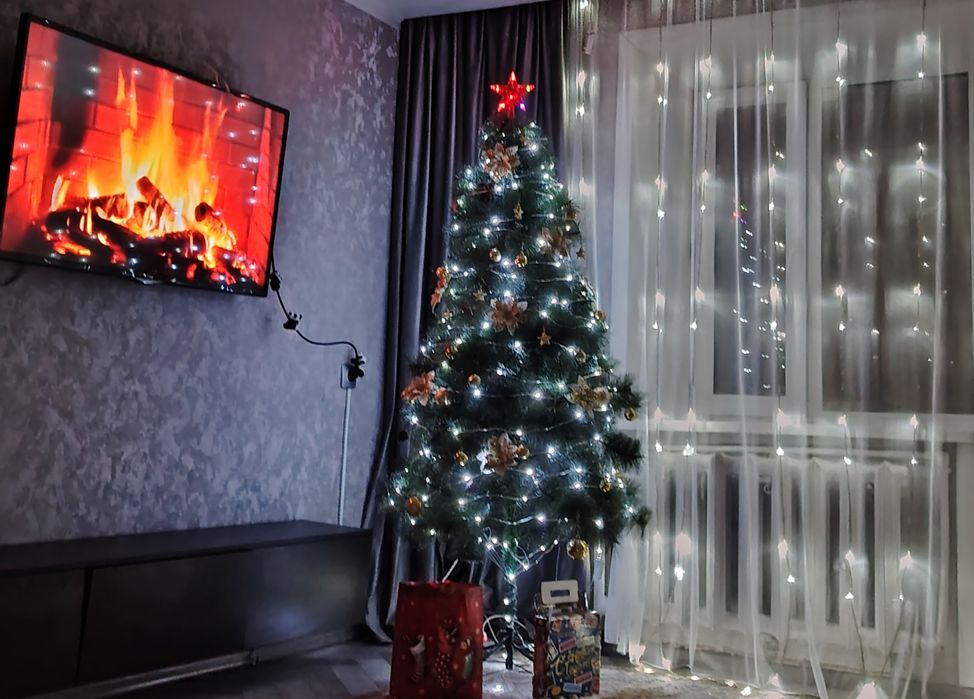 Продам ёлку 180 см