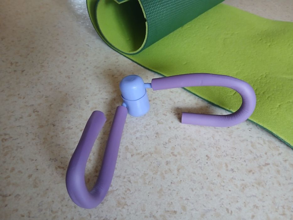 Постелка и уред за фитнес и упражнения