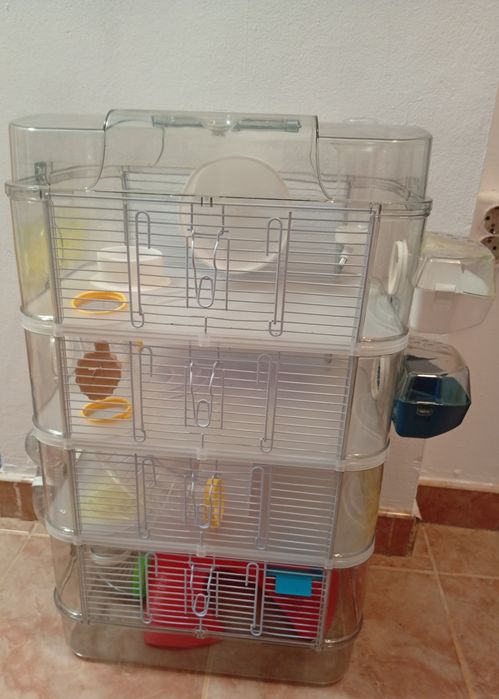 Vând Urgent Cusca Hamster Cu 4 Etaje