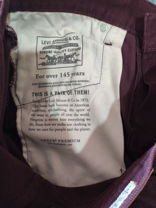 Blugi velur Levi's