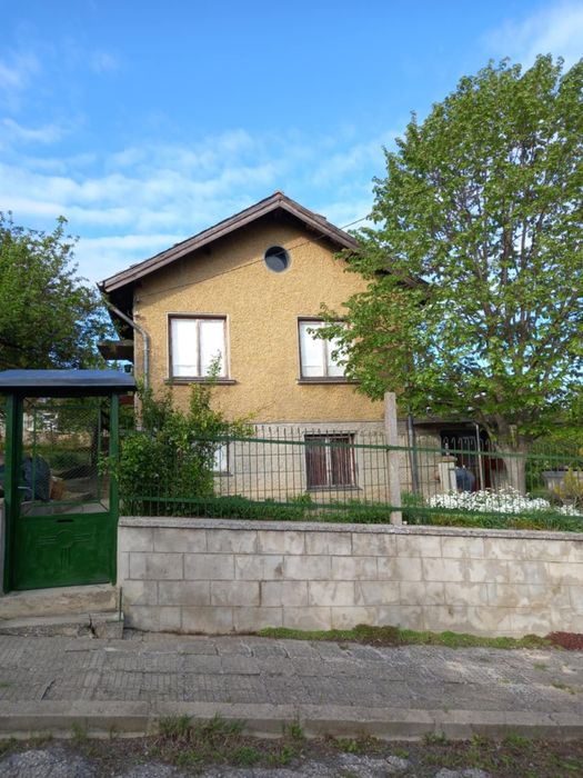 Продава се Къща в Шумен, 2-ри корпус - 140 кв.м за 401 €/кв.м - Снимка #5