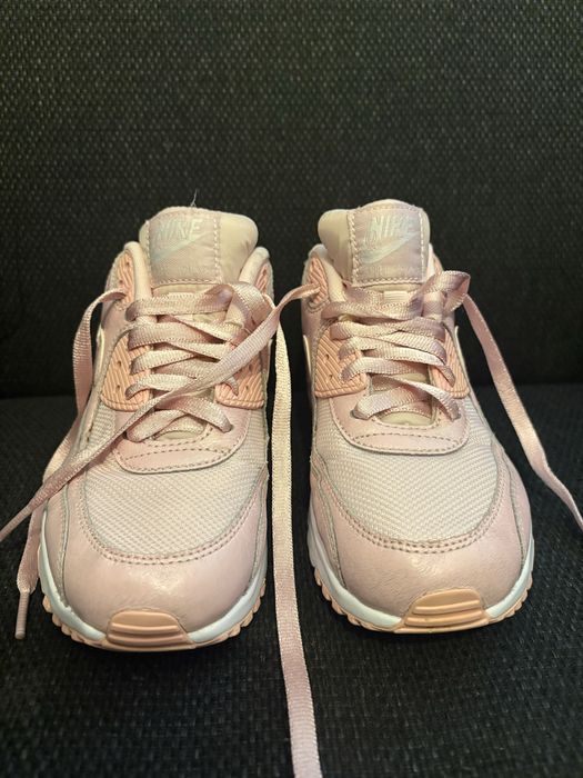 Adidasi Nike Air Max roz nr 38