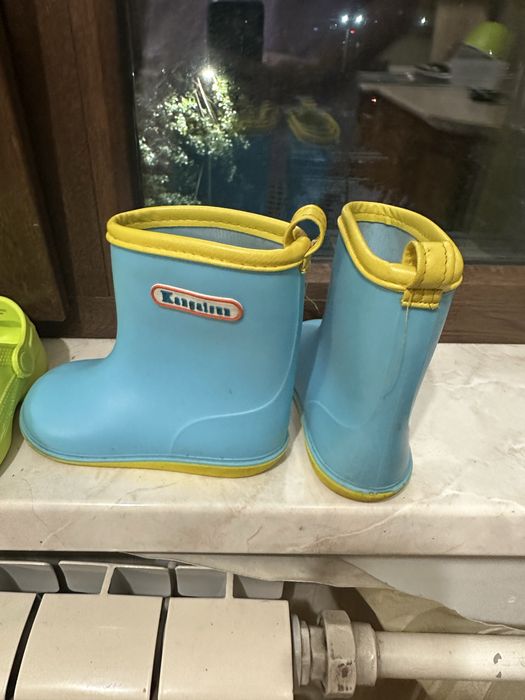 Резиновые сапожки