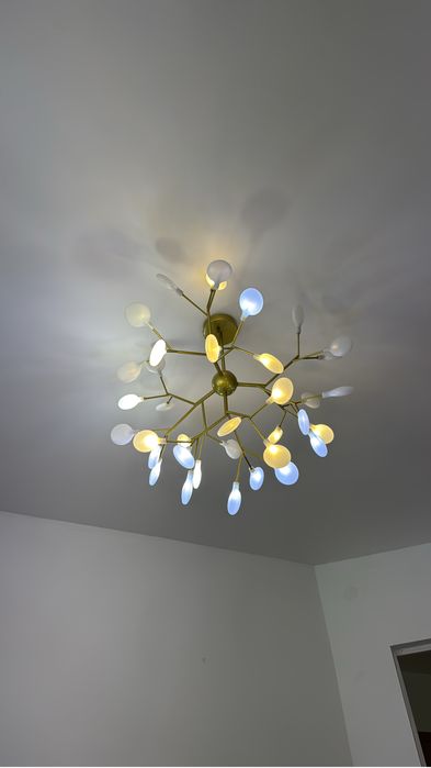 продам люстру в зал, гостиную