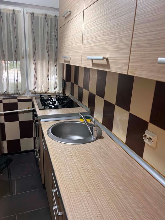 Inchiriez apartament 2  camere
