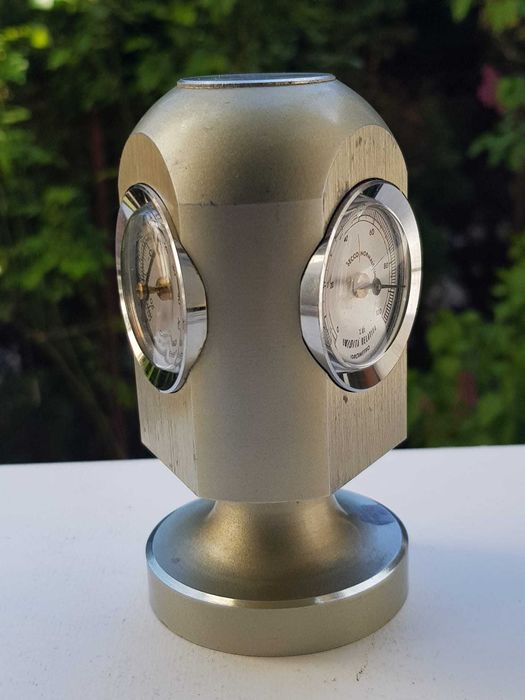 Statie vintage meteo Gienpy