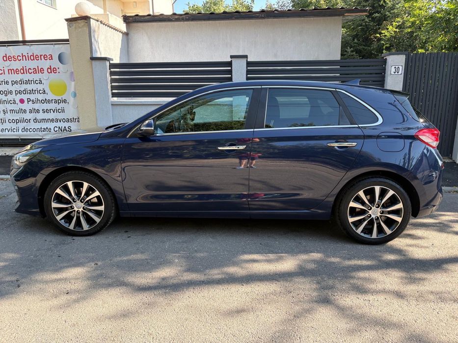 HYUNDAI i30 2019 — imagine 3