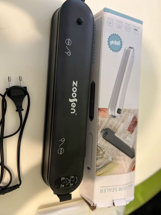 Вакуумна и запечатваща машина, 100W,  с вкл. 12 плика