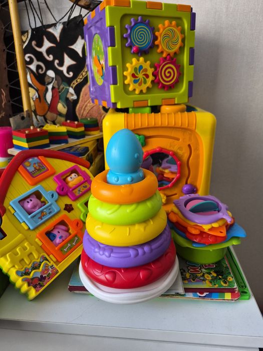 Продам игрушки в отличном состоянии