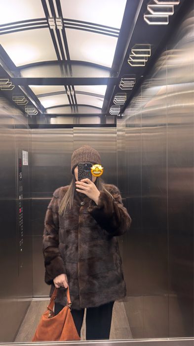 Продам норковую шубу Торг 75тыс