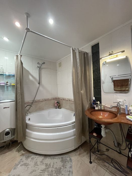 Продается 4х ком. квартира, р-н Стрелки