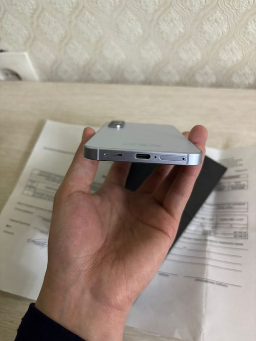 Samsung S25.  256гб