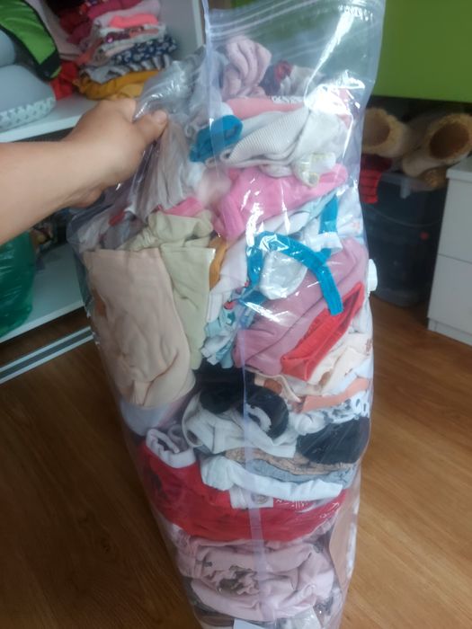 Peste 70 de produse, seturi cu eticheta, Prim proprietar h&m sinsay ma