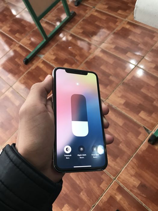 Iphone11 pro 64 gb 82% karobka yoq ekran original qoyilgan