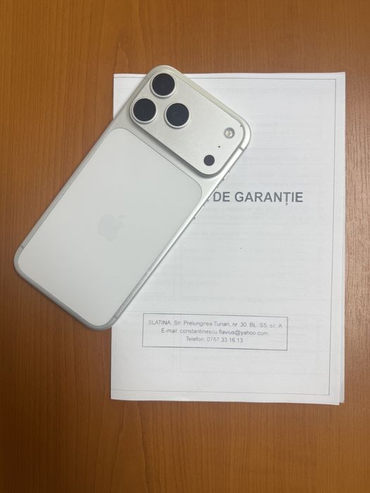 Iphone 17 pro max 256gb, silver, sticla fisurata
