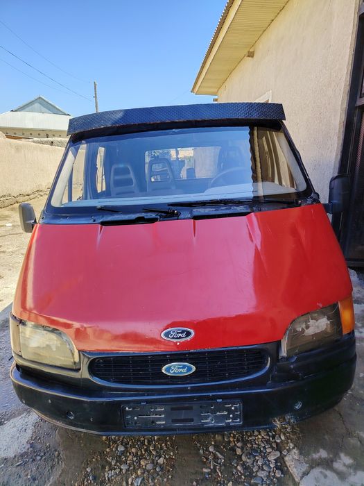 Ford transit sotiladi
