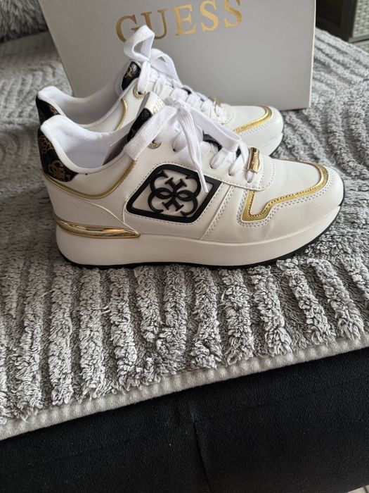 Guess дамски спортни обувки 38н