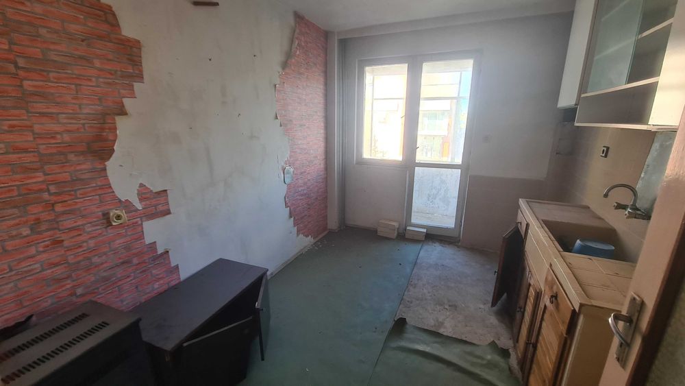 Продава се Тристаен апартамент в Разград, Абритус - 95 кв.м за 886 €/кв.м - Снимка #5