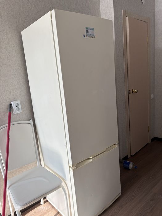 Продам холодильник б/у.