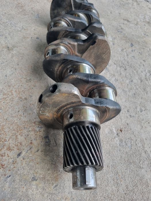 Коленвал 4М40 делика паджеро