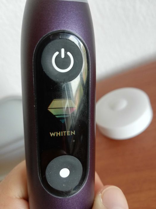 Oral B iO 8 лилава