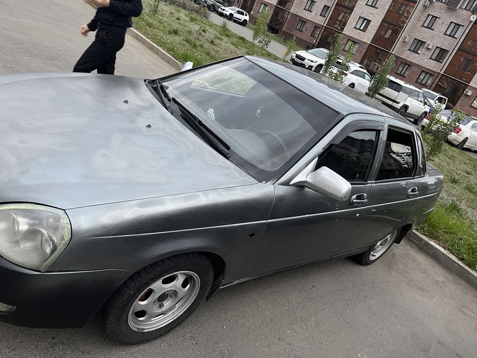 Продам приору 1 седан 2010г