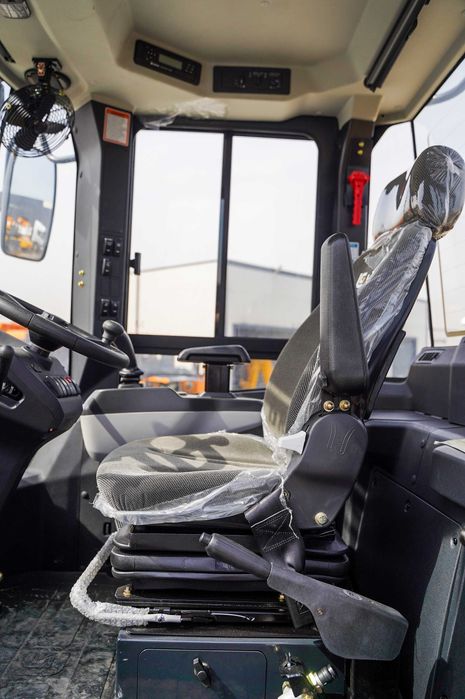 Фронтальный погрузчик LiuGong 855