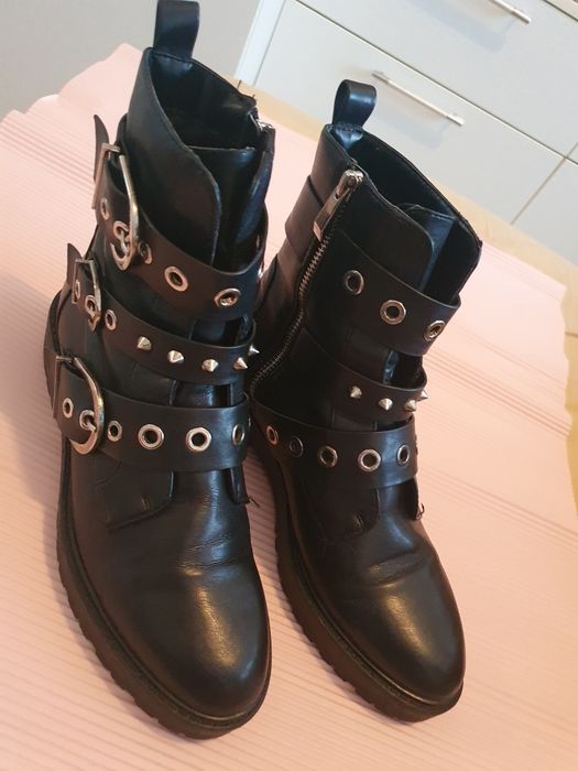 Bocanci Stradivarius mas 38