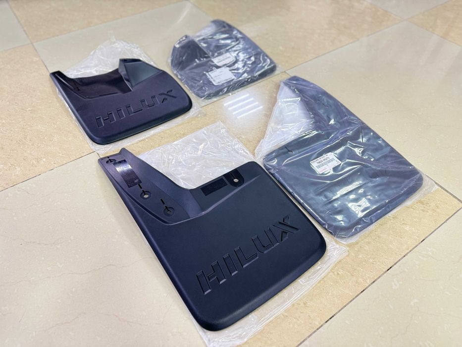 Брызговики (оригинал, дубликат) для Toyota Hilux (комплекты и штучно)