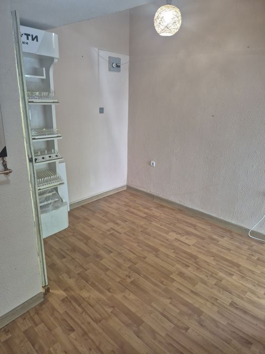 Дава се под наем Магазин в Варна, Спортна зала - 12 кв.м за 163.2 € - Снимка #3