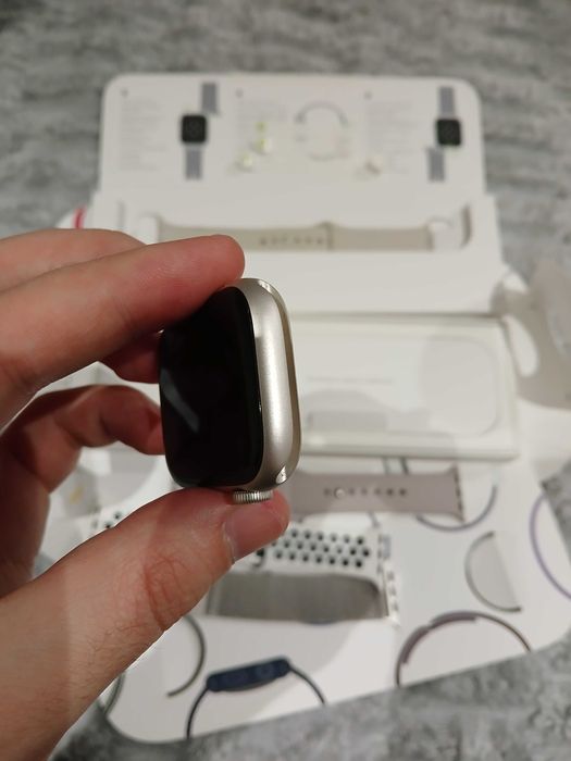 Apple watch 9 starlight