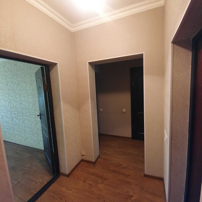 Сдаётся на Ю-абад-11, 2/6/9 (своя) Отд вход.Семья ЗАГС. До метро 4 мин