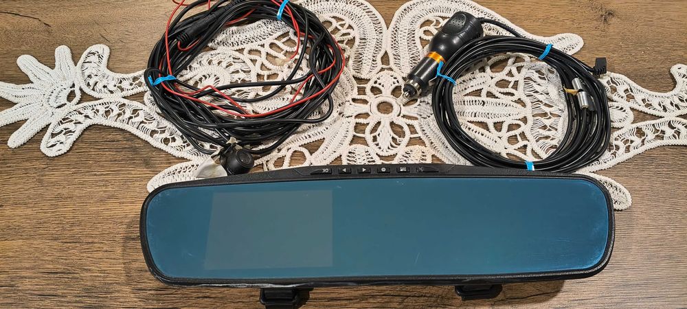 Oglinda auto cu camera față/spate