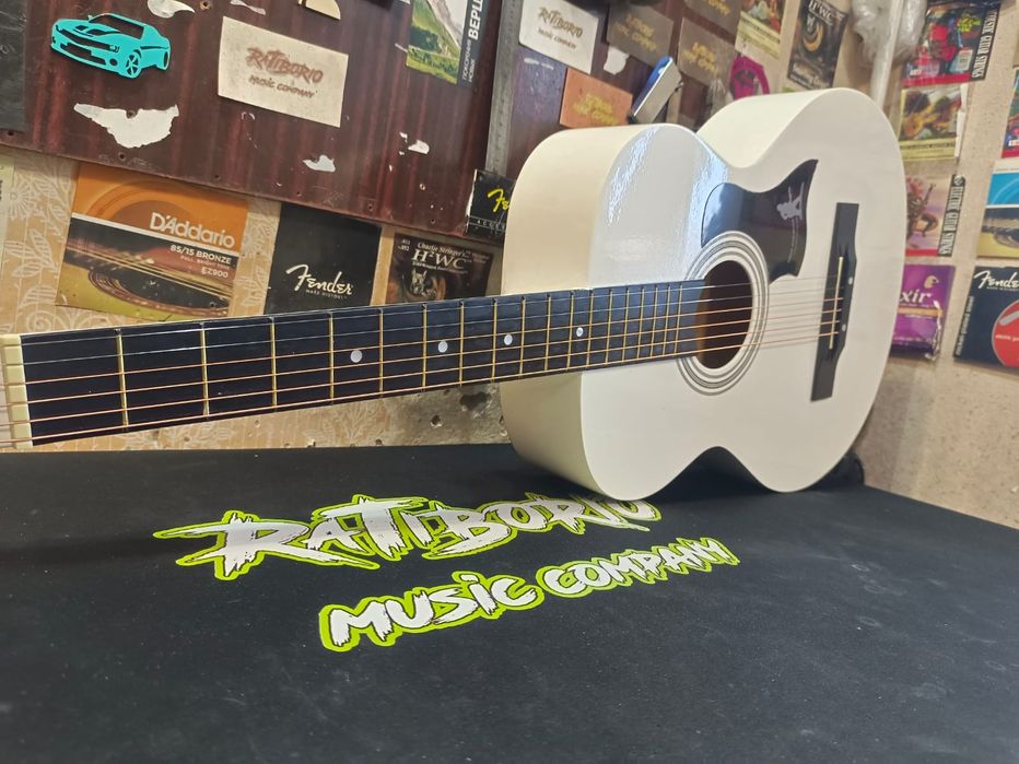 Продам гитару цена 23000