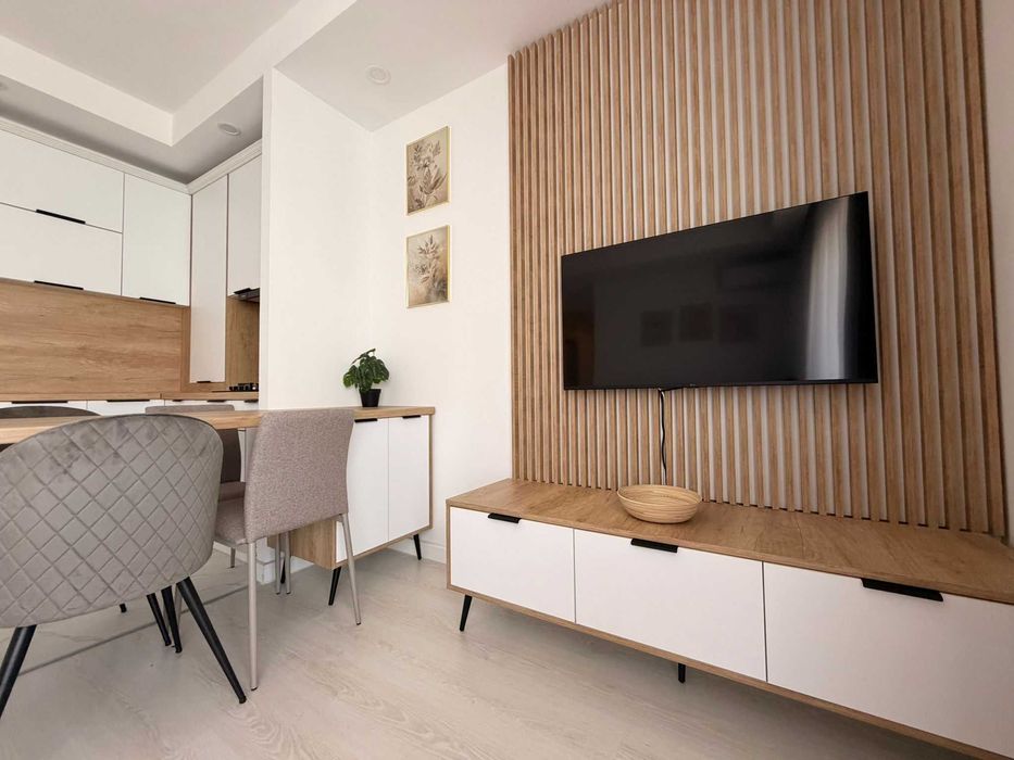 Cosmopolis 3 camere Regim Hotelier