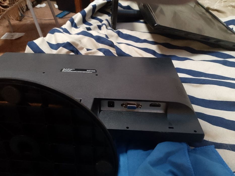 Монитор Broteko modelv no:185vh