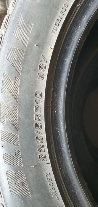 225 55 18 Зимни гуми Бриджстон близак BRIDGESTONE BLIZZAK  lm 80
