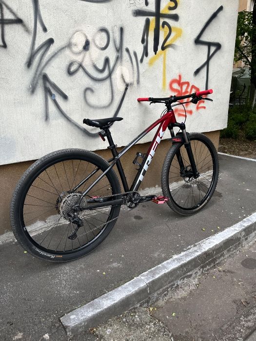 Bicicleta Trek Marlin 6 gen 2 (2025)