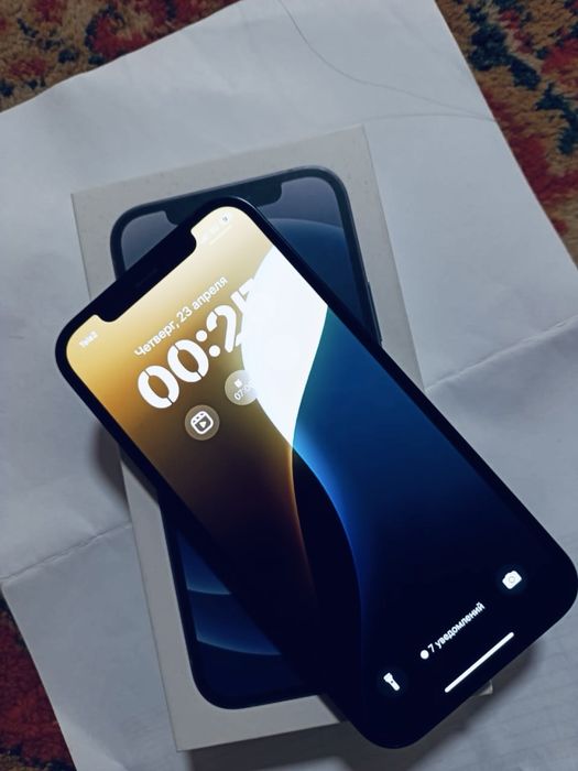 iPhone 12 хорошем состояний