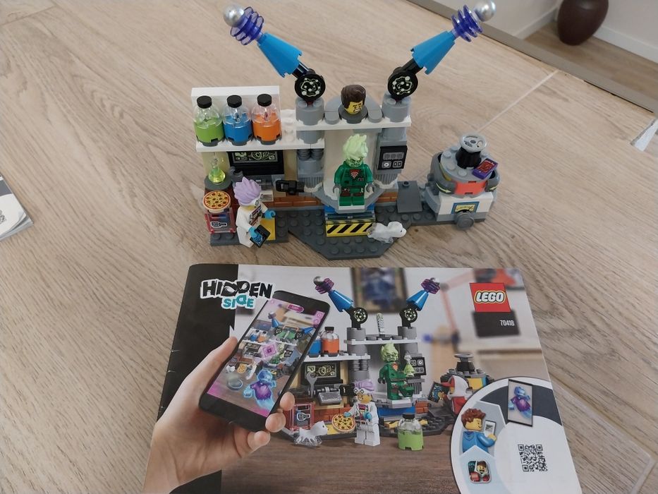 Vând diferite seturi Lego( Cars, Technic, Star Wars, Speed, Hidden Side, Classic)