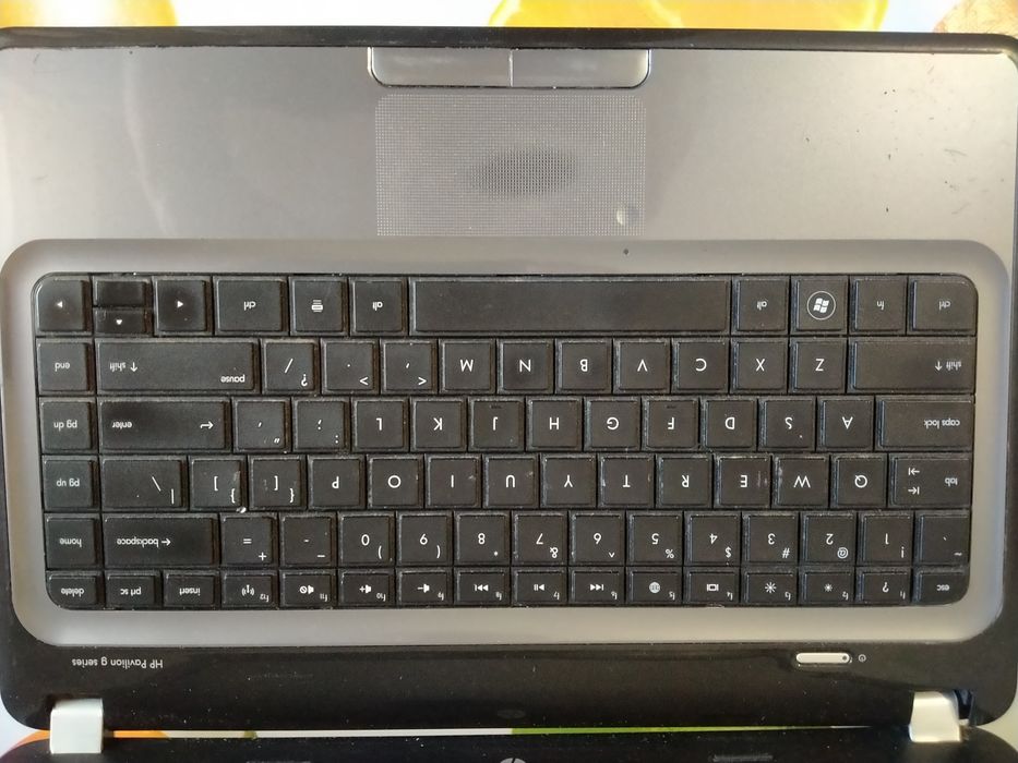 Ноутбек hp б/у рабочий