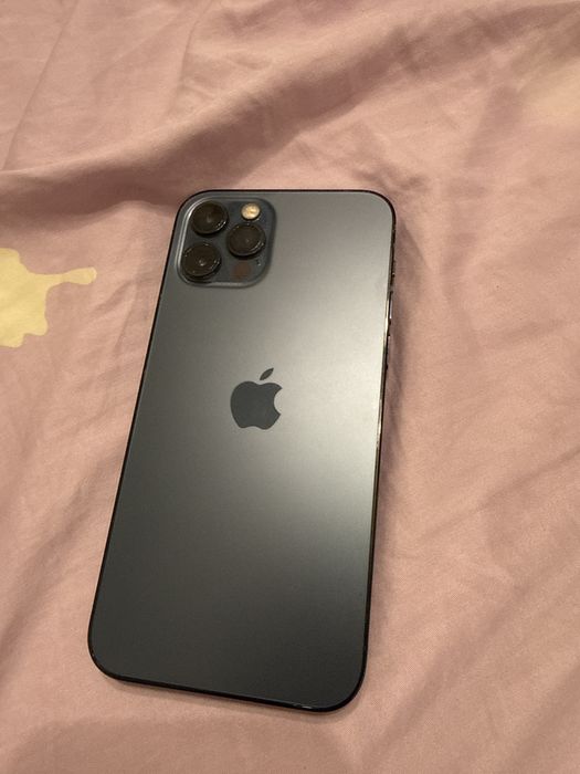Iphone 12 pro blue