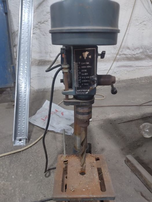 Сверлильный станок