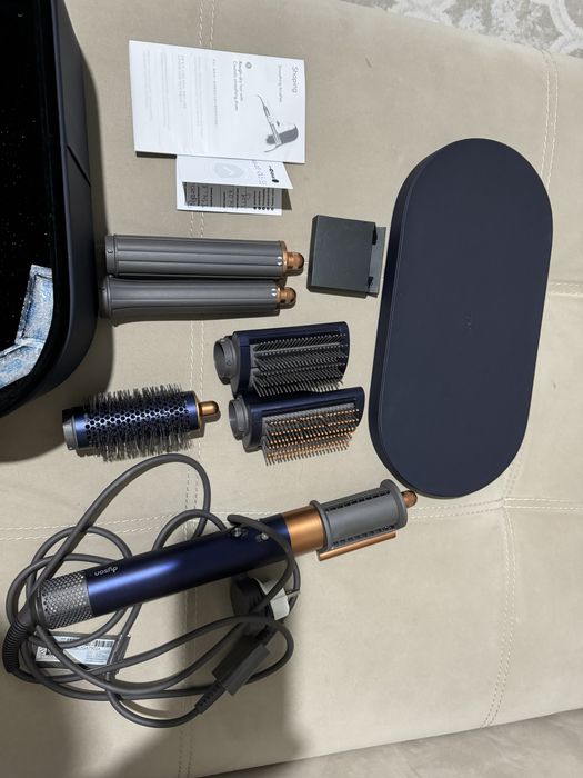 Продаю фен Дайсон