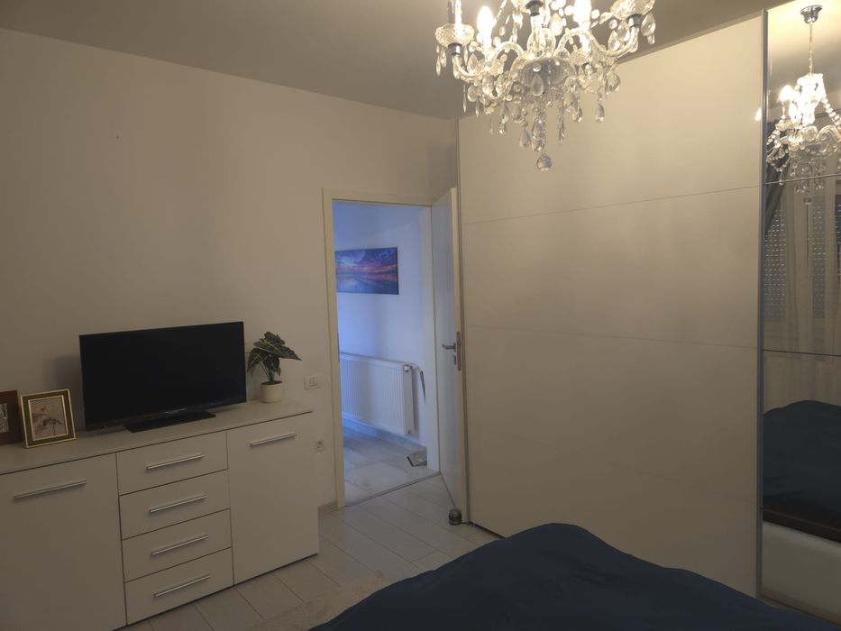 Inchiriez apartament cu 2 camere