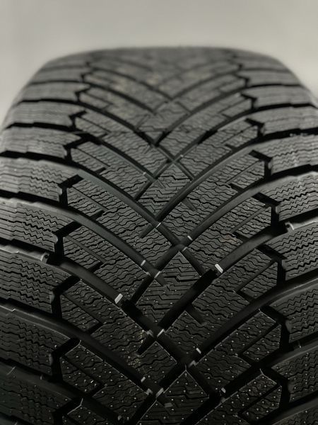 Нови зимни гуми ATLANDER 315/30R22 107V XL НОВ DOT БОРД 3153022