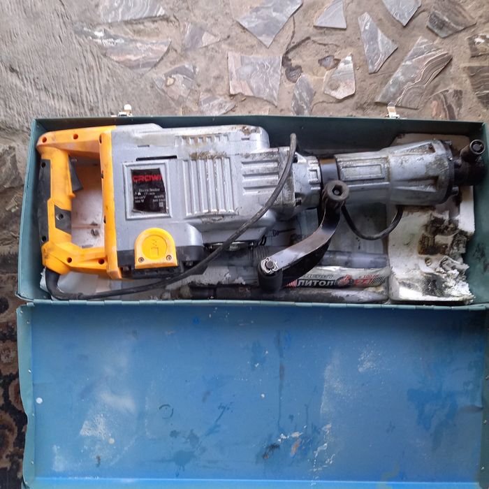 Арендаторов  Леса,  любые инструменты для строительства