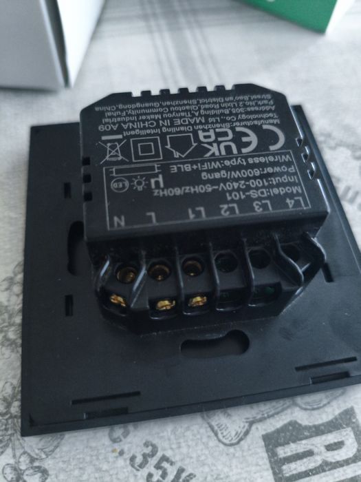Wi-fi smart switch . Смарт стенен ключ.