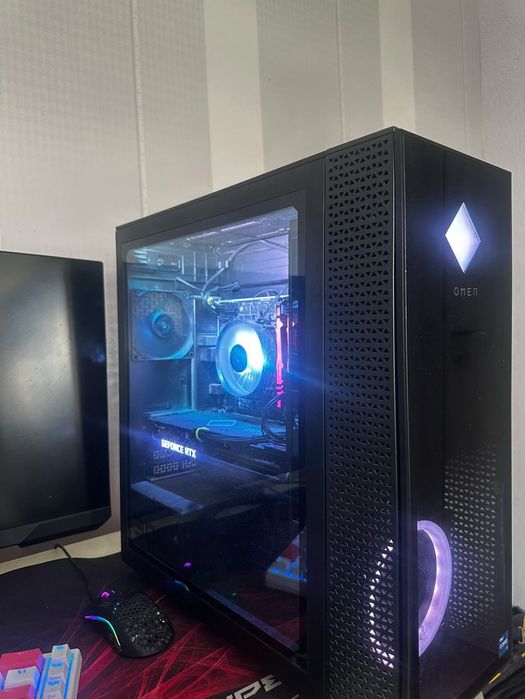 Продава се геймърски комптър