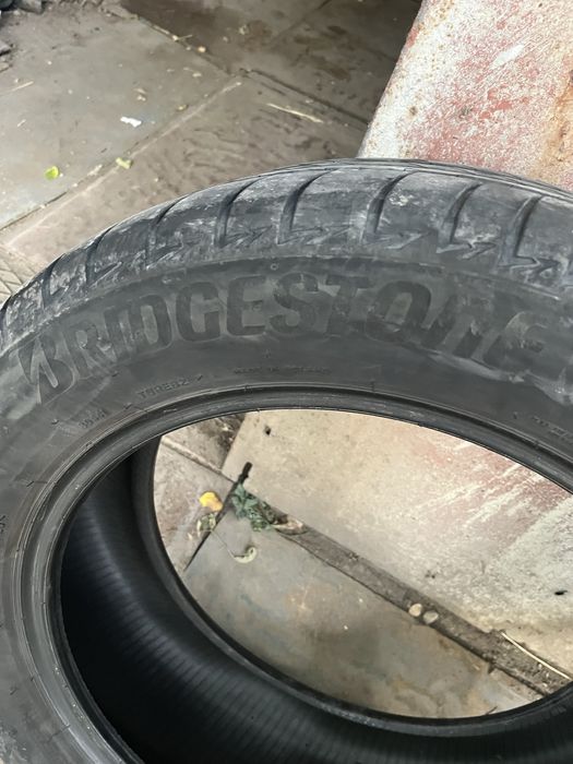 Гуми 235/55 18R Bridgestone